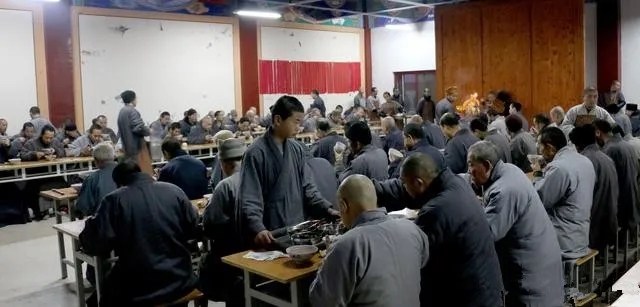 少林寺僧人過堂.jpg