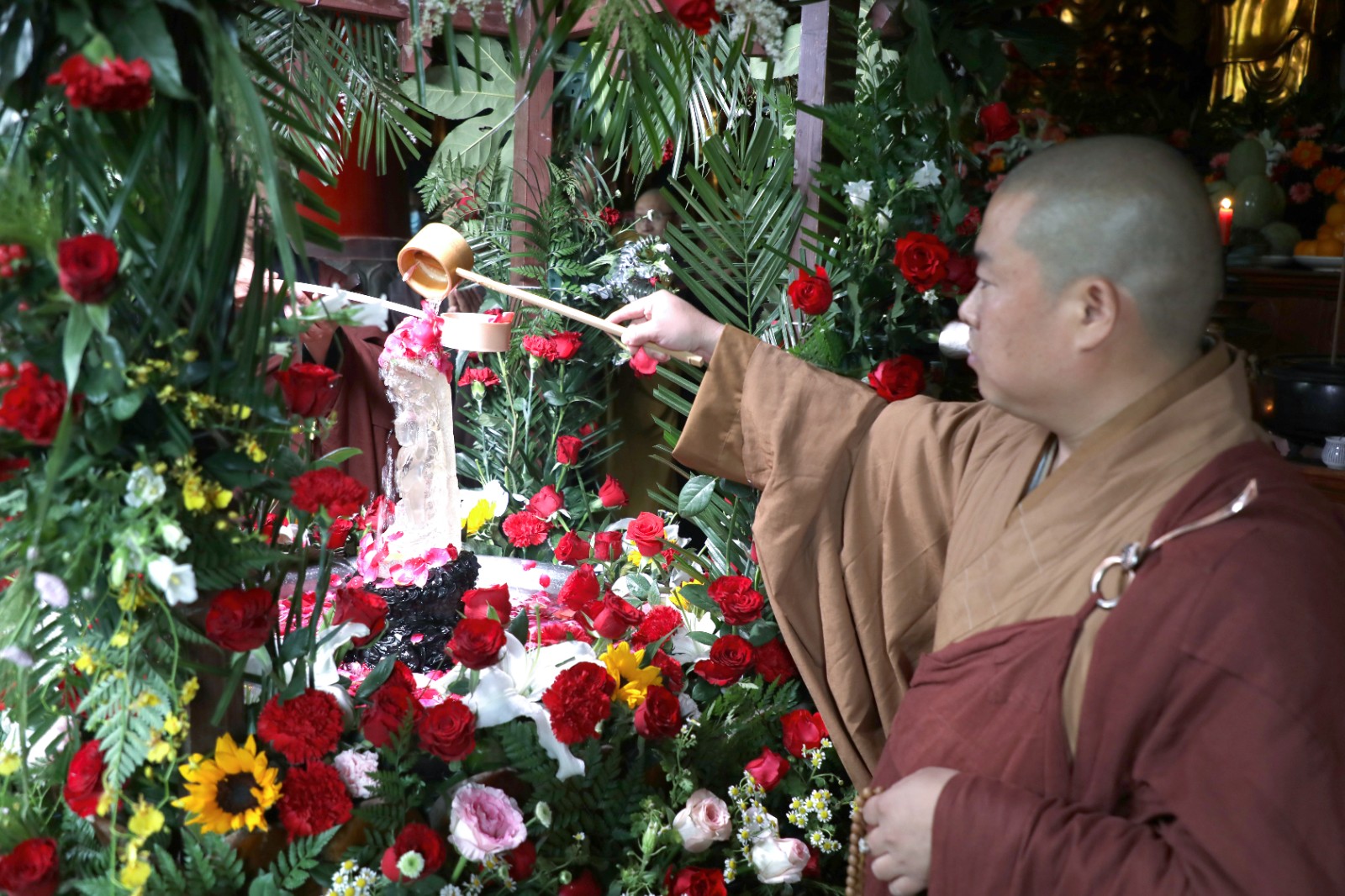 Buddha’ s Birthday-- Shaolin Temple Hosts the Buddha Bathing Day Assembly in Guimao Year