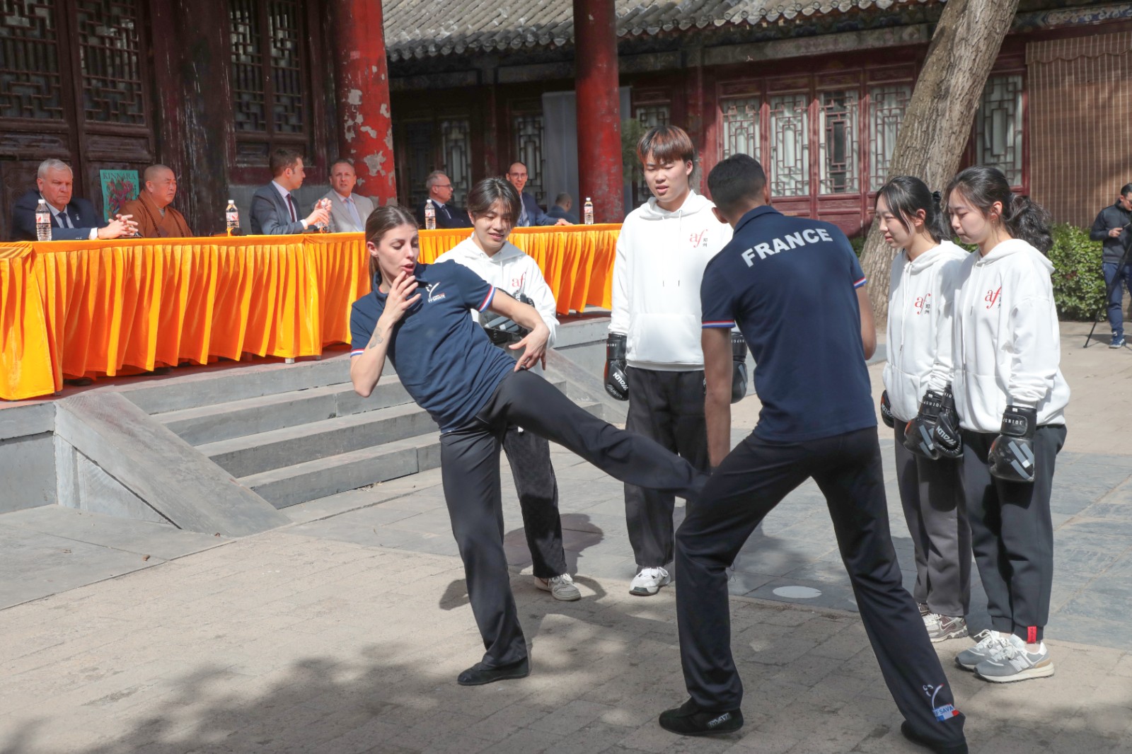 “Savate Champion’ s Journey to China”--Walking into Shaolin Temple